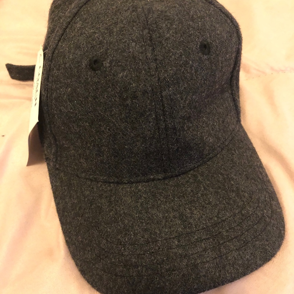 COACH grey wool cap hat - Picture 2 of 5